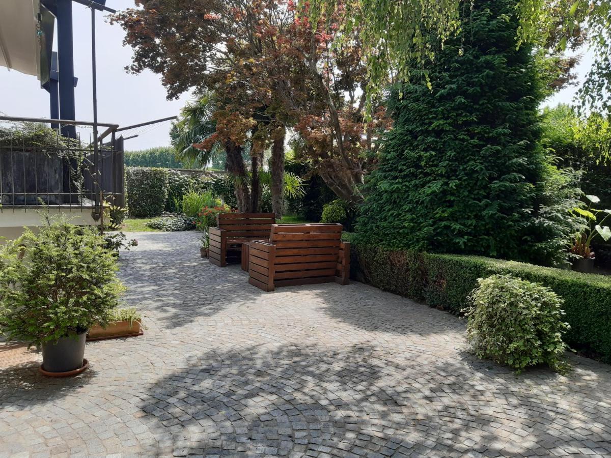 D'Or Duble' Bed And Breakfast Carignano  ภายนอก รูปภาพ